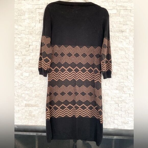 Max Studio Black and Brown/Tan Knit Sweater Dress Size Medium. EUC! - Picture 2 of 4